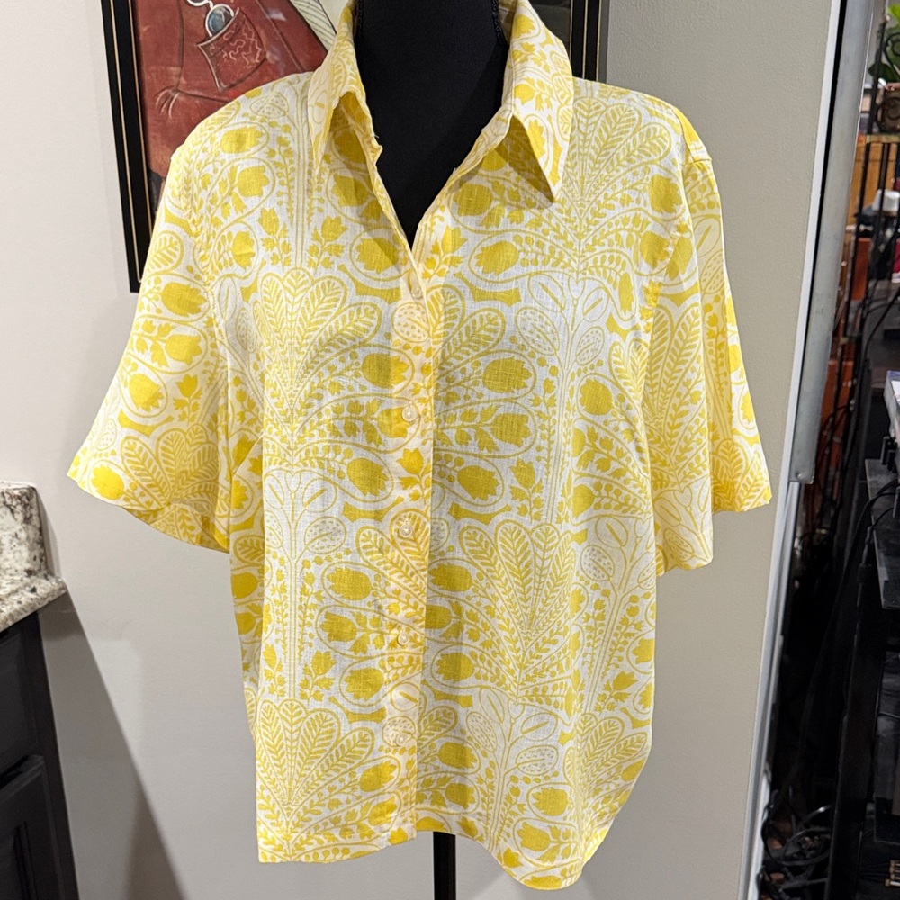 Boden women’s linen short sleeve button-down top US size 16 to 18 like new